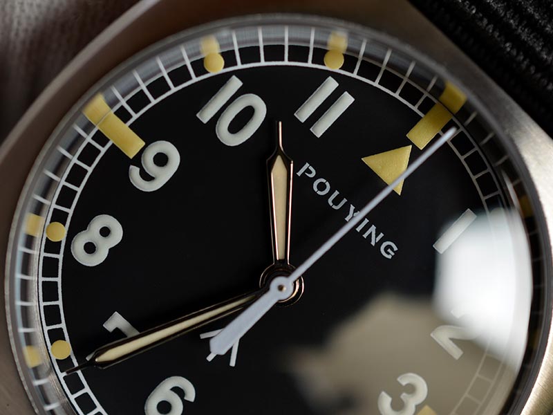 Pouying Royalbar mechanical watch is exquisitely processed